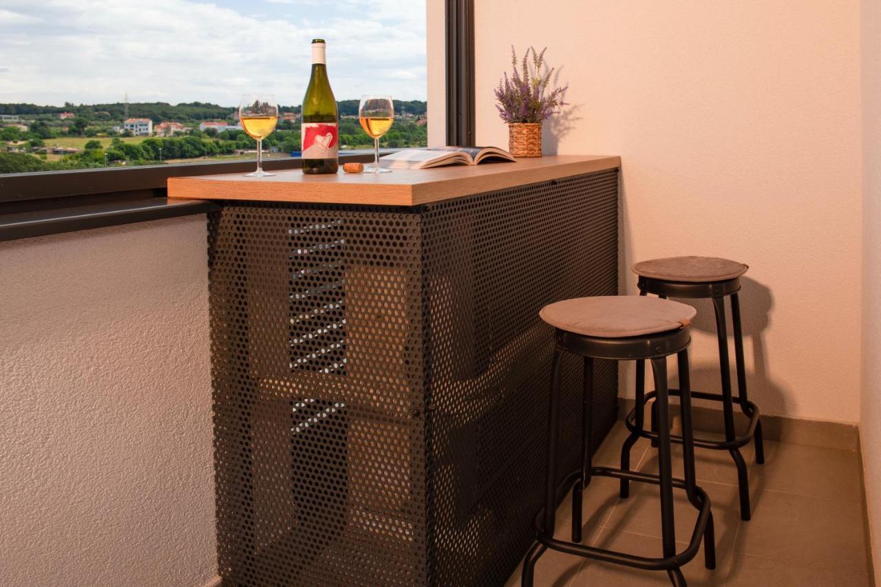 Family & Friends Pula - Top Floor - Free Parking Екстериор снимка